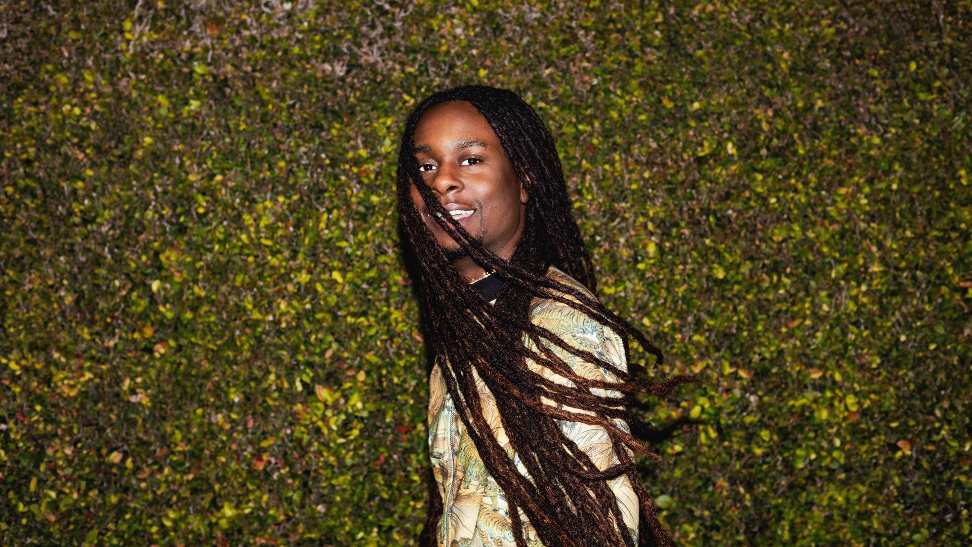 This Hairstylist Makes Faux Locs Look Like The Real Deal