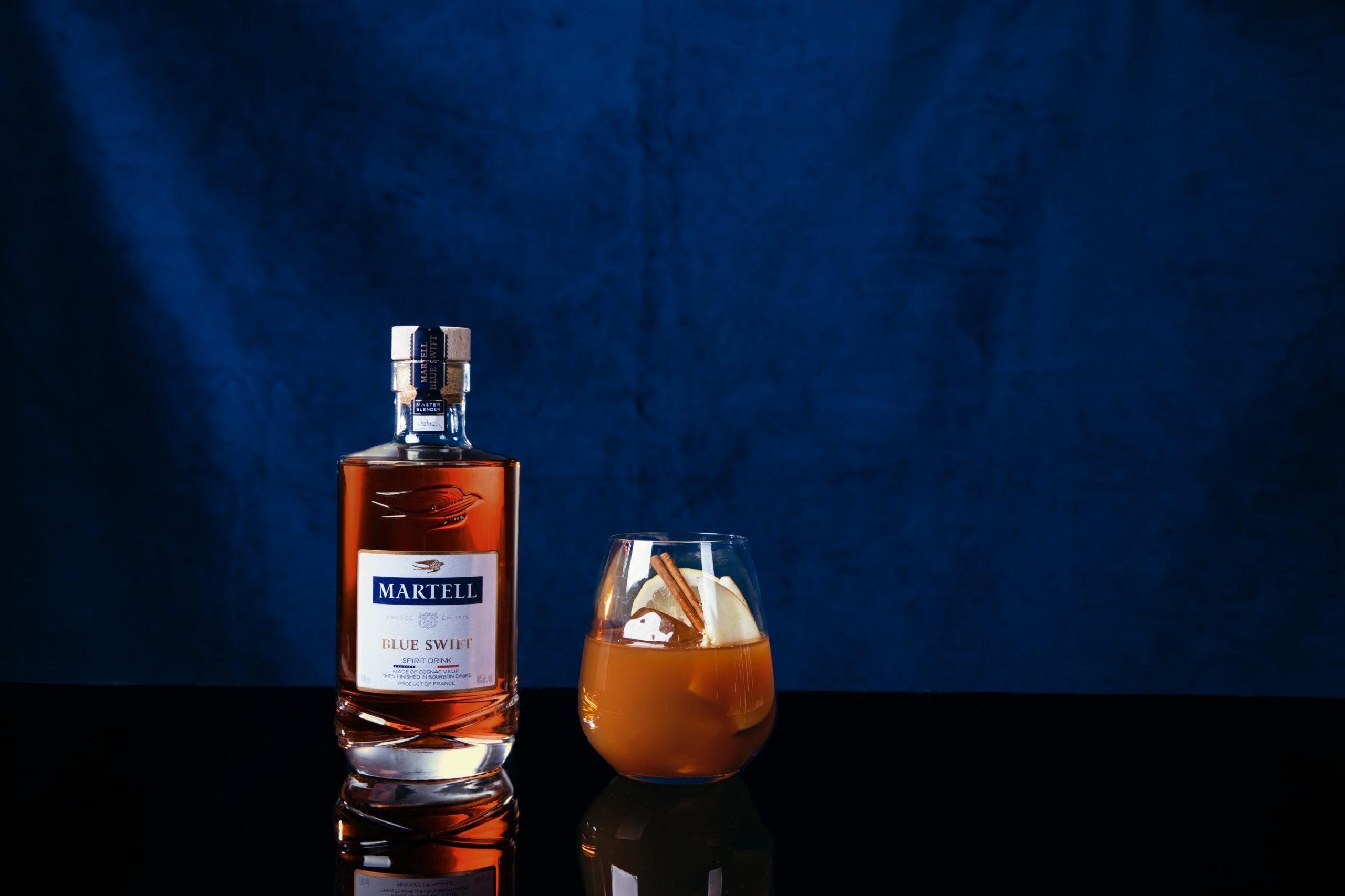 9 Refreshing Cocktails To Mix Up This Memorial Day