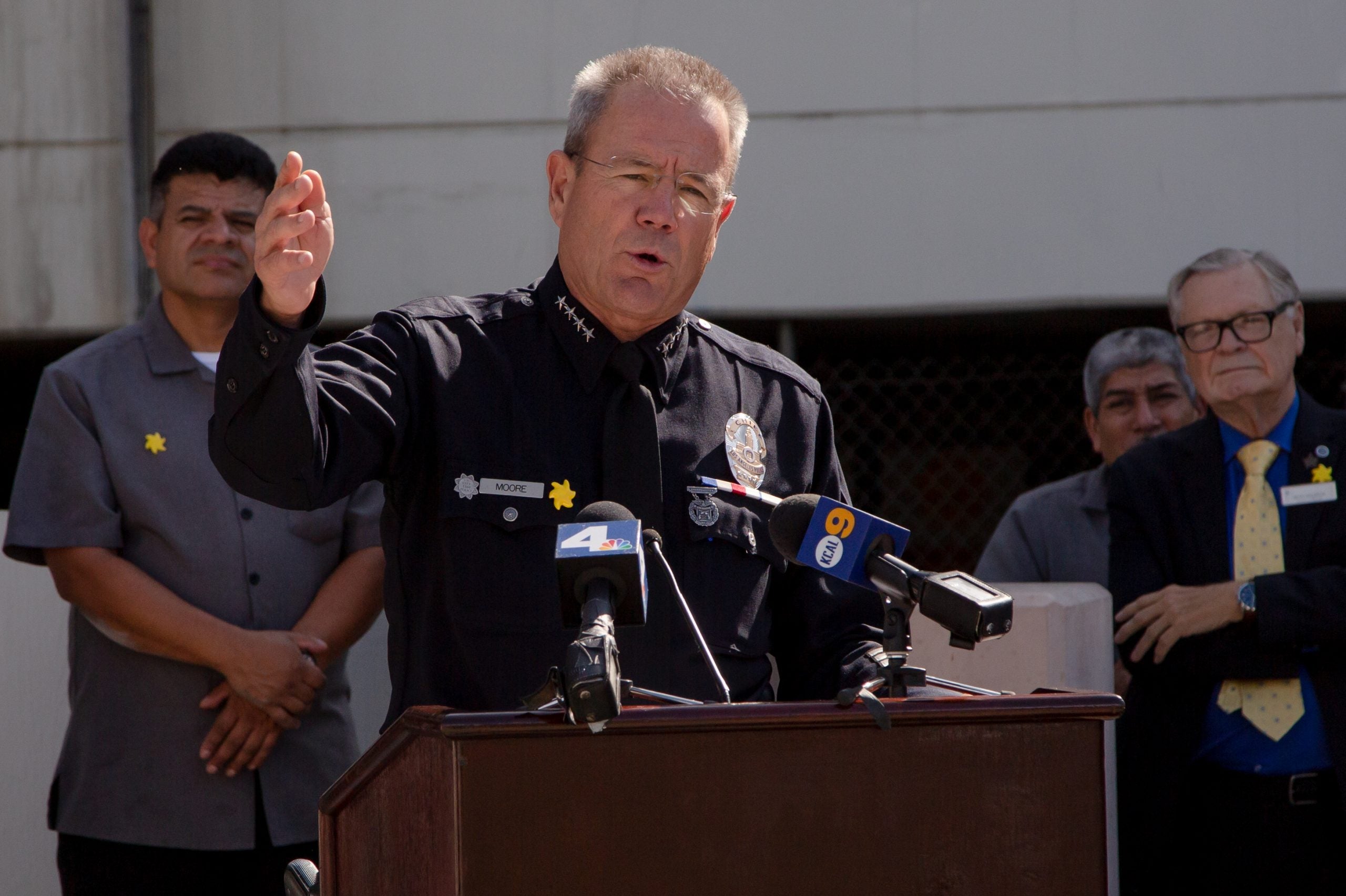 Los Angeles Residents Read Police Chief For Filth After Controversial Comments On George Floyd's Death