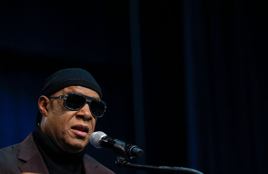 Stevie Wonder Denounces Racism And Donald Trump: 'It's A Bad Day When I Can See Better Than Your 20/20 Vision'