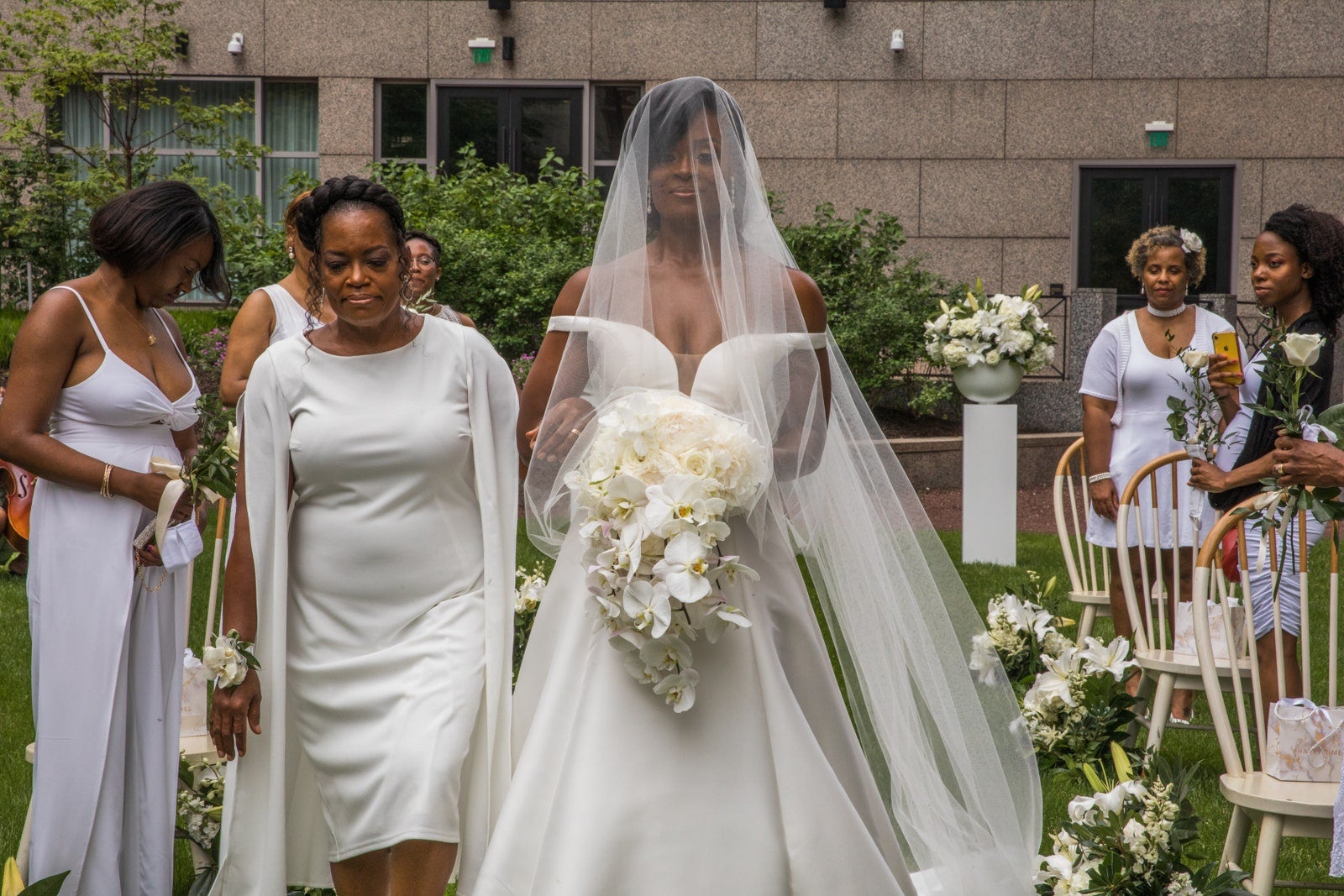 This Couple Said 'I Do' In Philadelphia During The Black Lives Matter Protest
