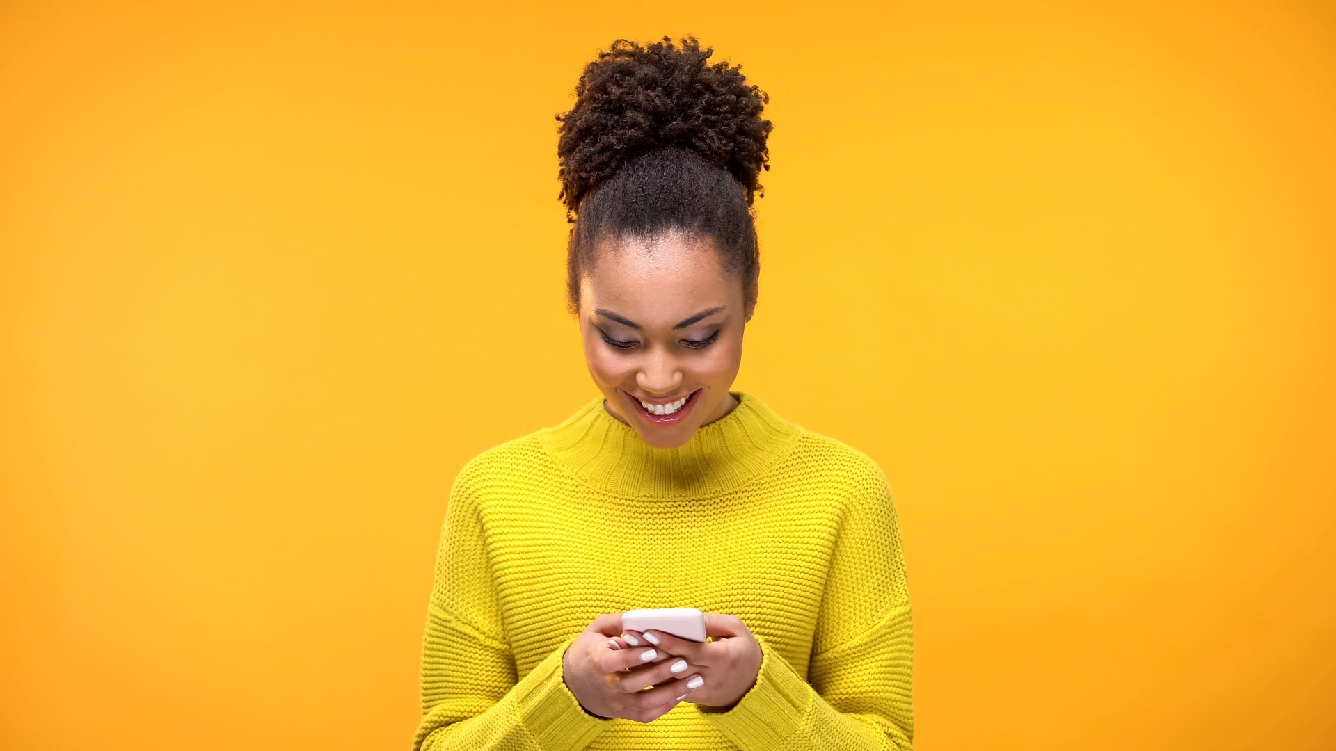 This App Helps Black Women Find The Best Stylists For Their Hair Type