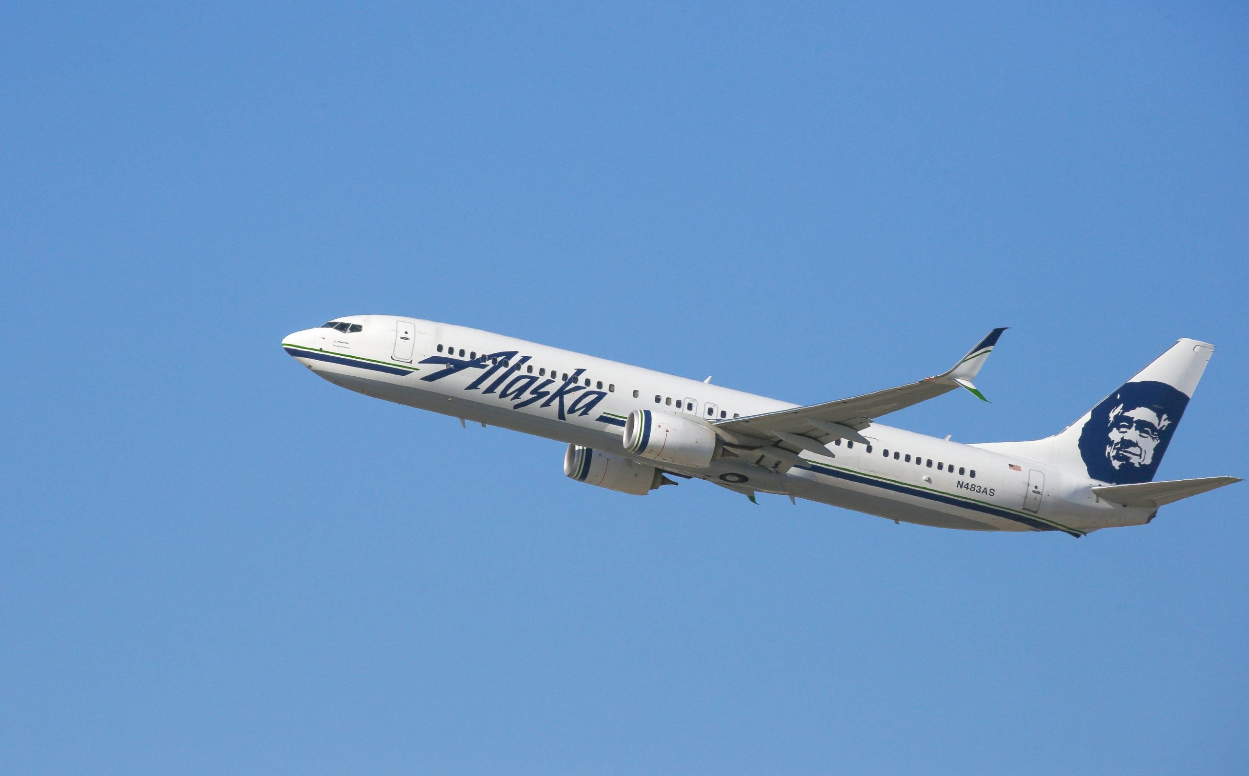 Alaska Airlines Passenger Gives Ultimatum: Accept Jesus Was Black Or Die