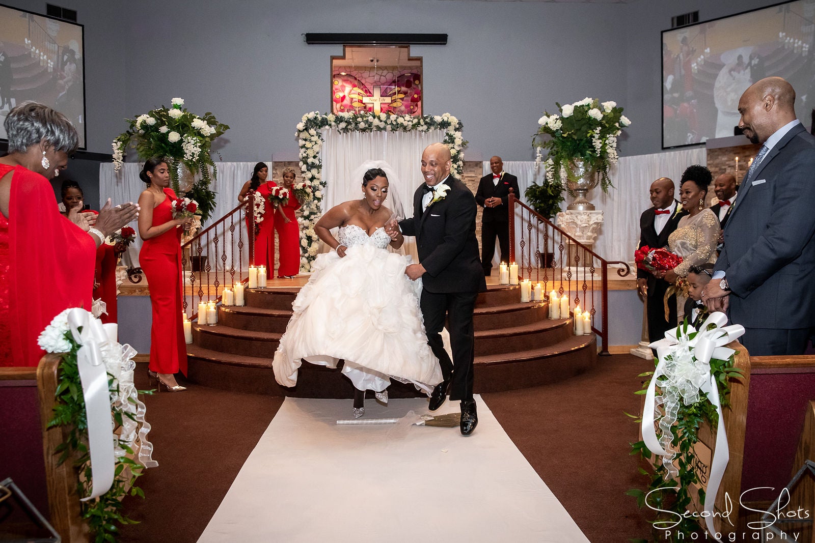 Bridal Bliss: The Roses Were Oh So Red At Krystal And Billy's Romantic Texas Wedding