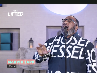 Marvin Sapp Performs a Medley of his Songs for Essence Festival 2020