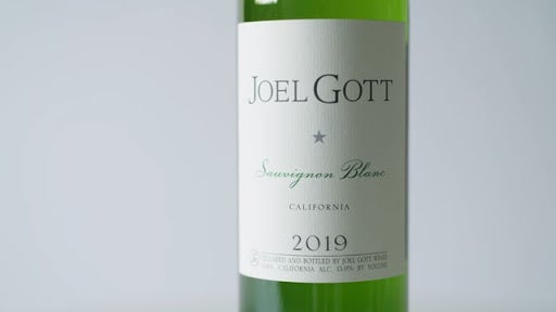 Summer Wines To Stock Your Picnic Basket