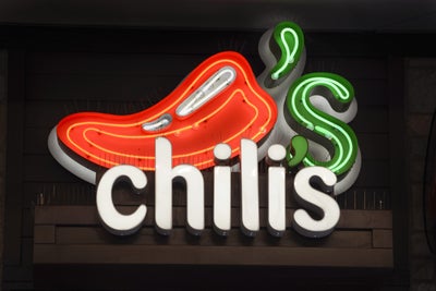 Chili’s Teen  Hostess Allegedly Attacked For Enforcing COVID Seating Guidelines 