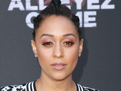 Tia Mowry Shows Off Her Gray Crown In A Gorgeous Selfie