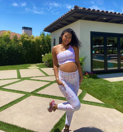 Kevin Hart’s Wife Eniko Shares Photos From Her Regal Maternity Shoot