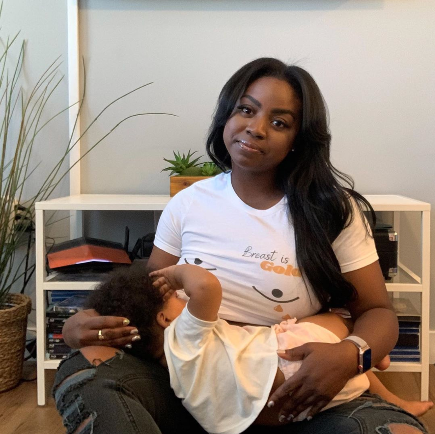 14 Empowering Photos Of Black Women Normalizing Breastfeeding