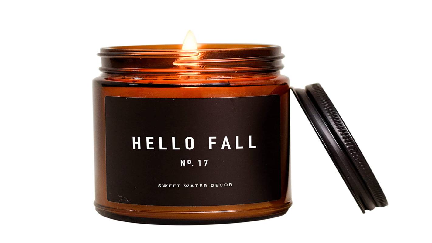 7 Candles That Smell Exactly Like Fall Essence