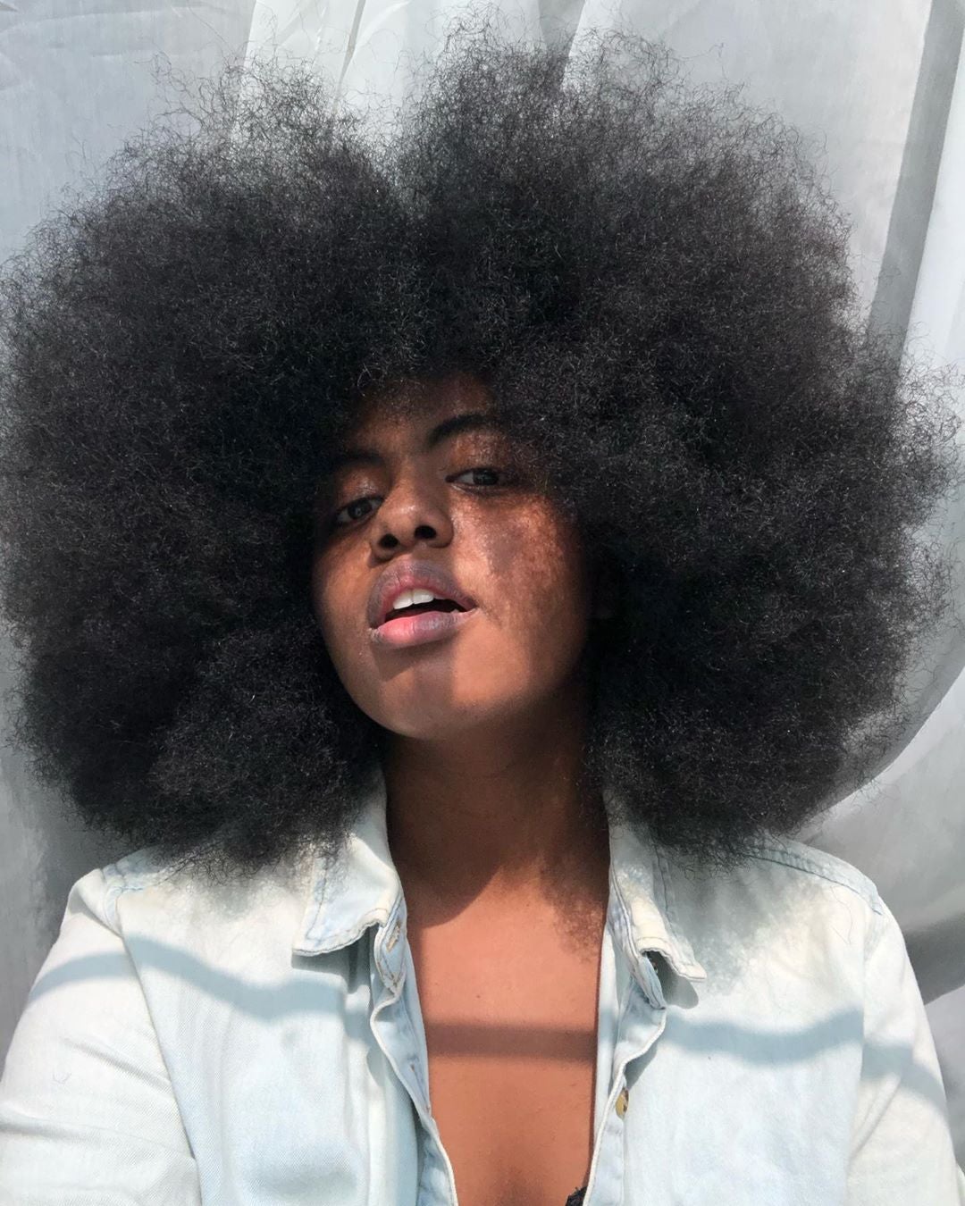 20 Crowns That Make Us Want To Celebrate World Afro Day Every Day
