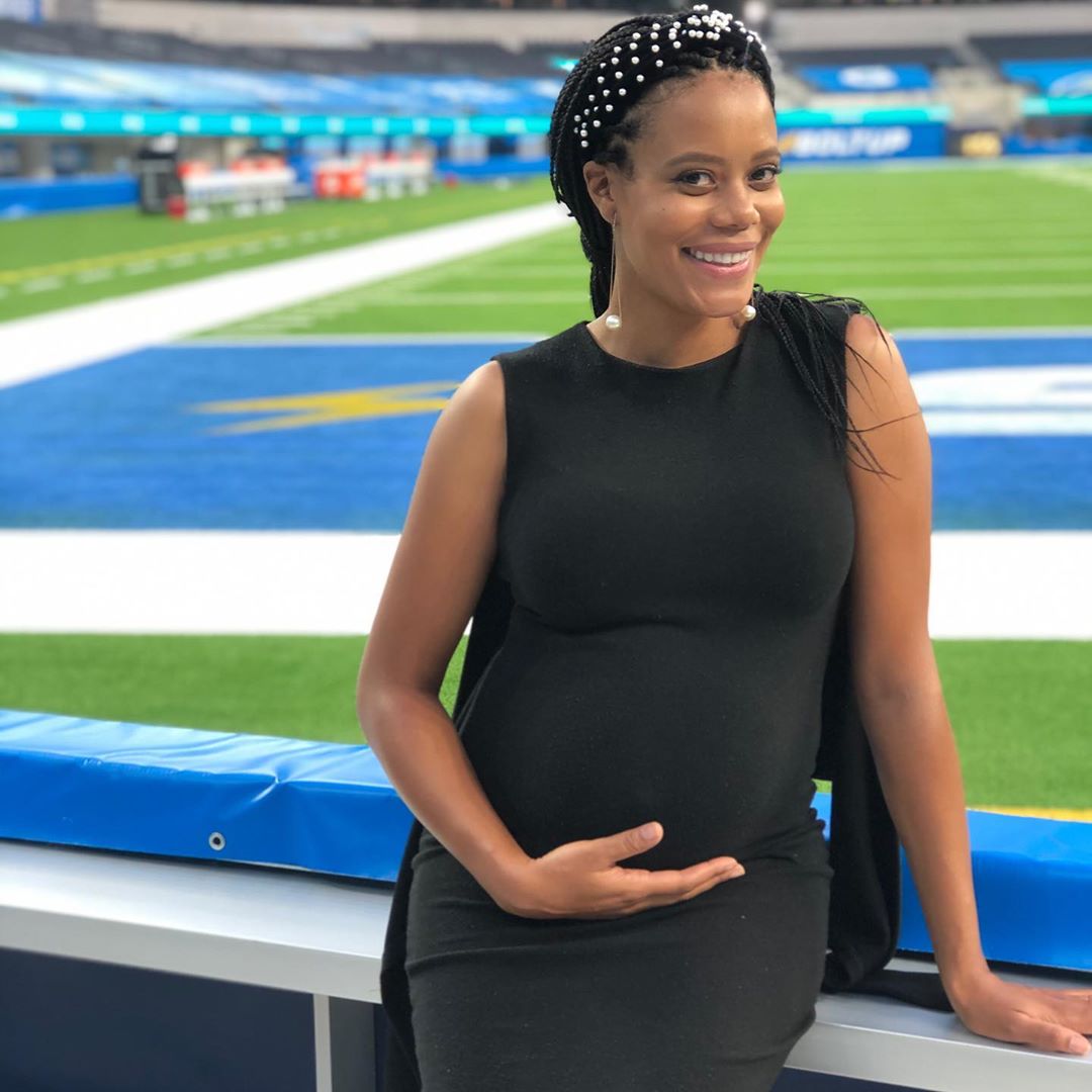 Glow Off, Sis! 13 Photos Of Your Favorite Celebs Pregnant and Glowing In 2020