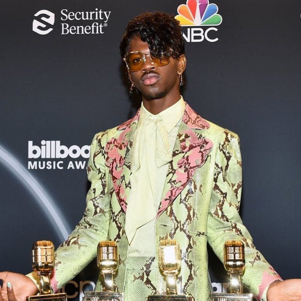 The Best Fashion And Beauty Moments At The 2020 BBMA's