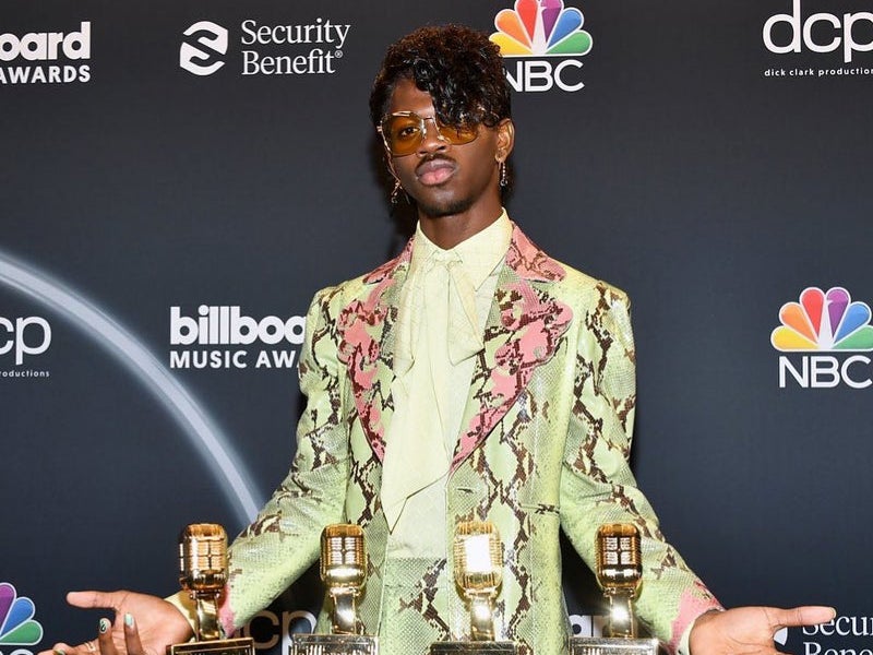 The Best Fashion And Beauty Moments At The 2020 BBMA's