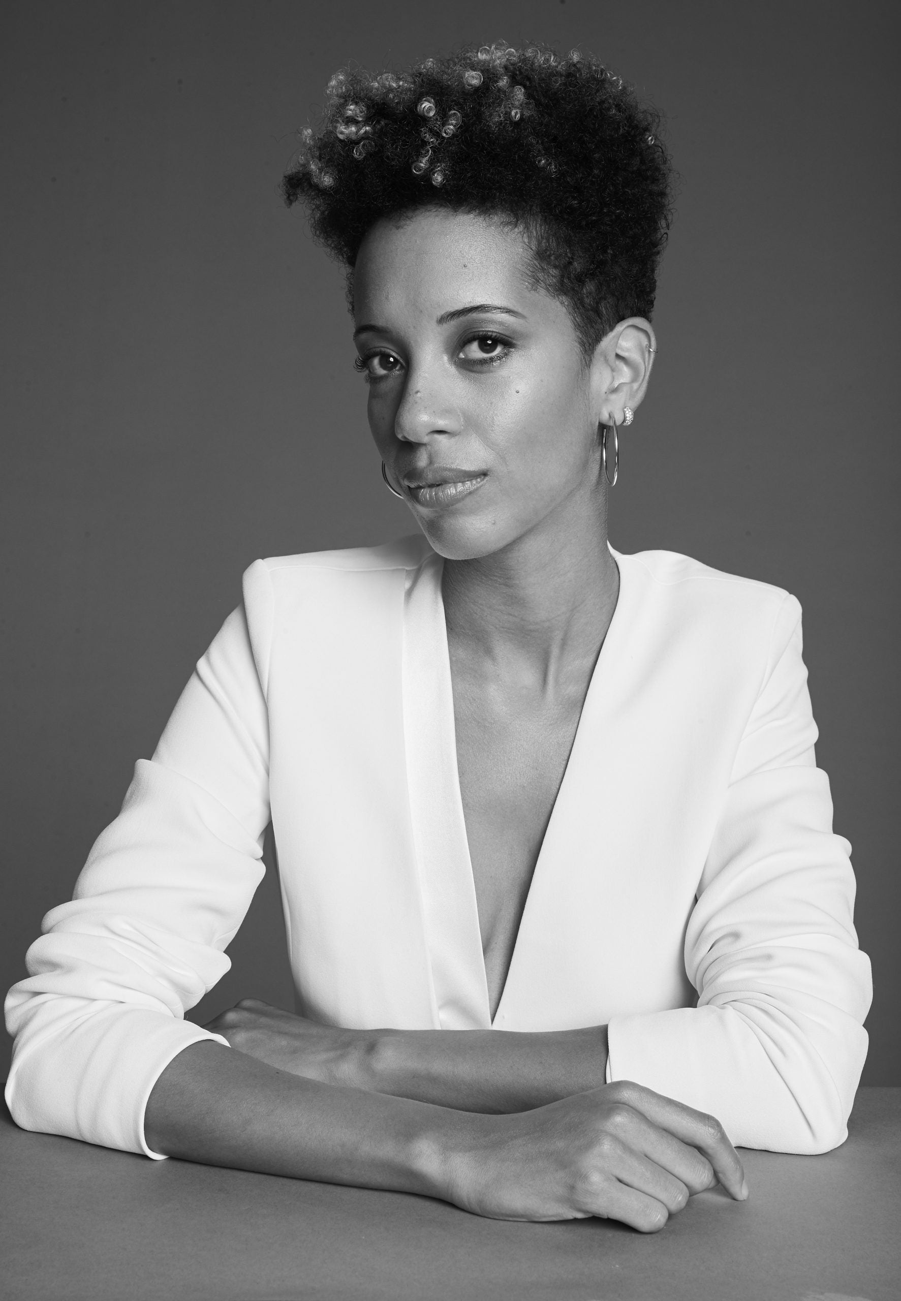 Carly Cushnie Announces Closure of Namesake Label