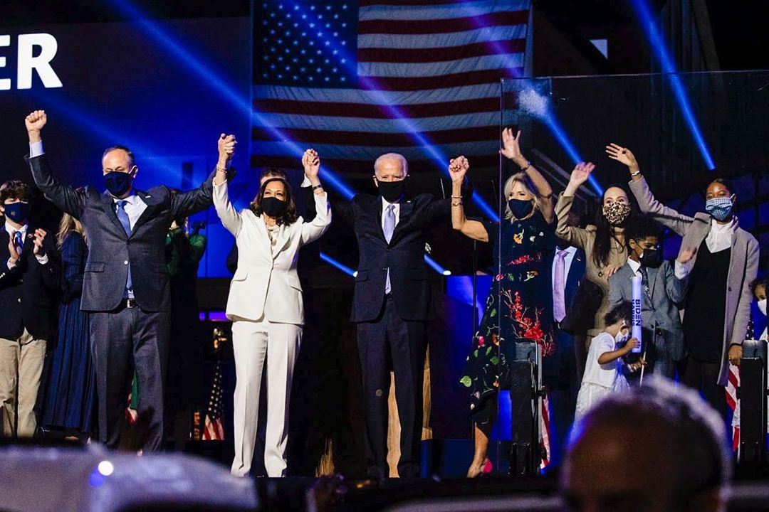 Kamala Harris Wears Carolina Herrera To Acceptance Speech