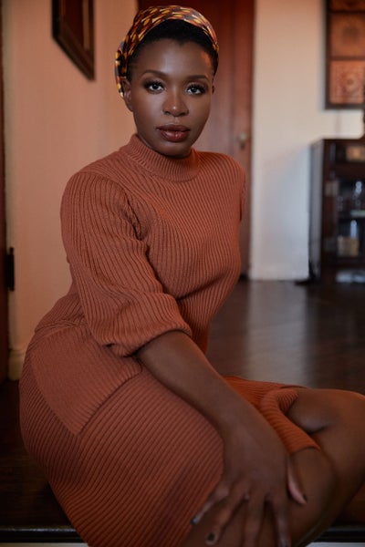 Meet Folake Olowofoyeku: Star of America's First Sitcom Featuring a  Nigerian Family | Essence