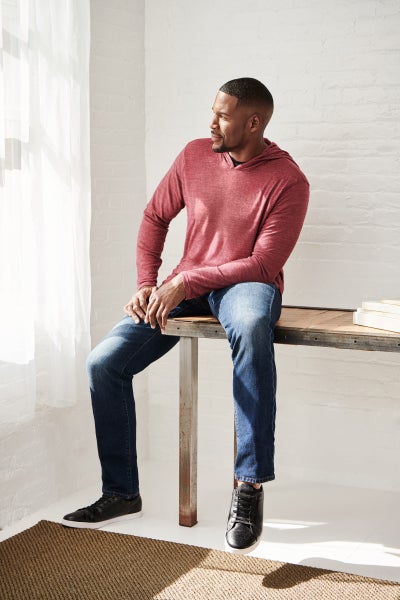 Michael Strahan Partners With Men’s Warehouse