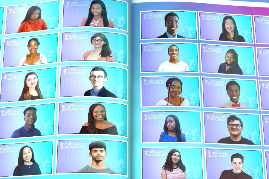 Anthony Anderson, Jamie Foxx, Yvette Nicole Brown And More ...