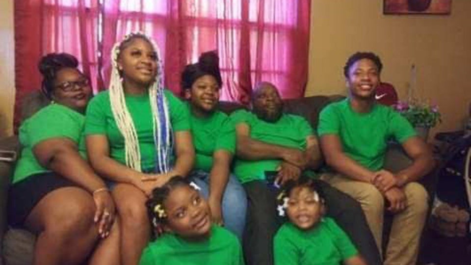 Alabama Woman Raising 12 Children After Sister, Brother-In-Law Die From COVID-19