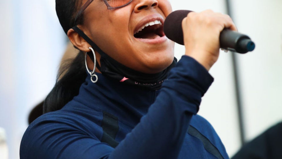 First Look: Erica Campbell Performs With The Super Bowl Gospel Choir