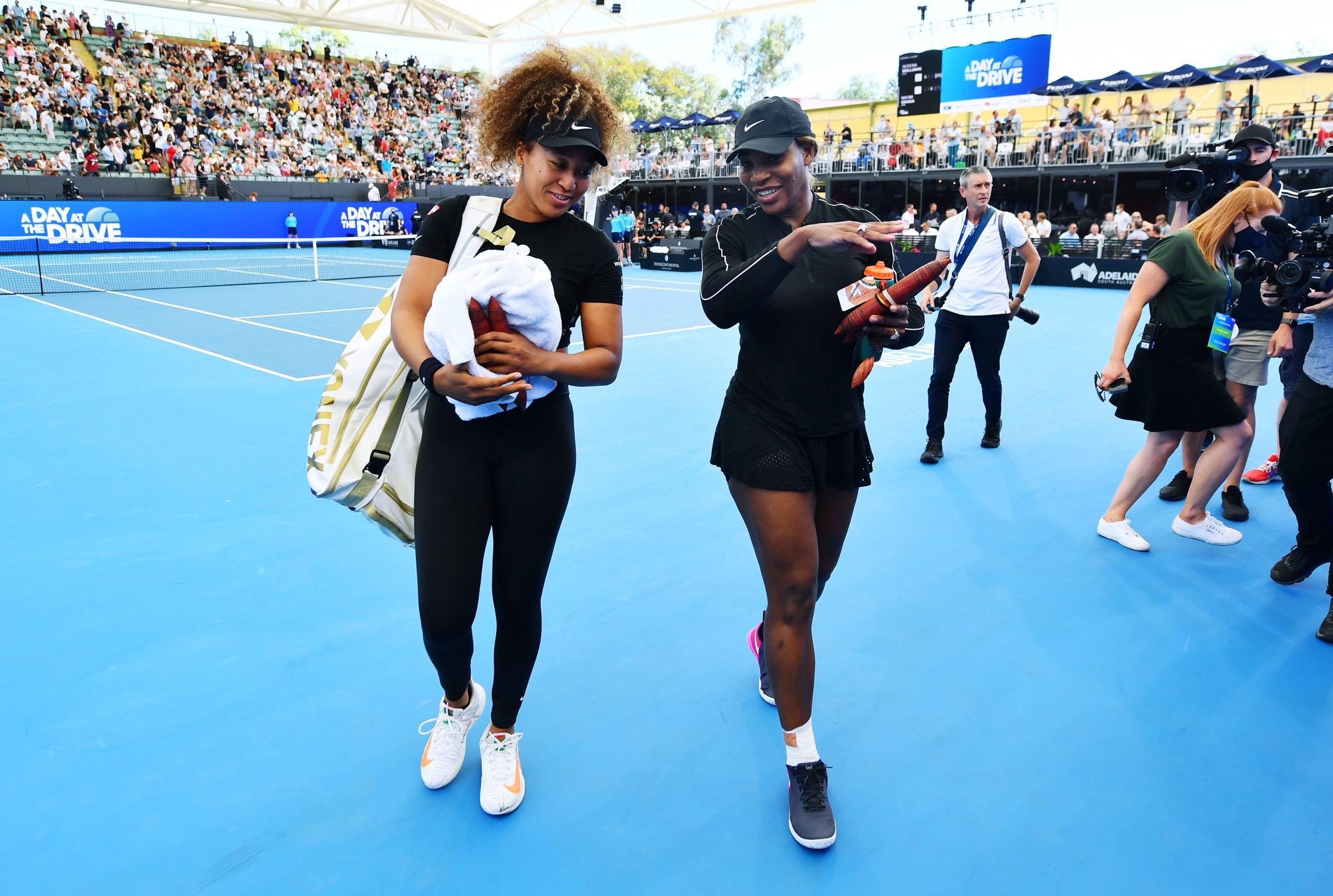 Serena Williams, Venus Williams And Naomi Osaka Win Round 1 Matches Of Australian Open