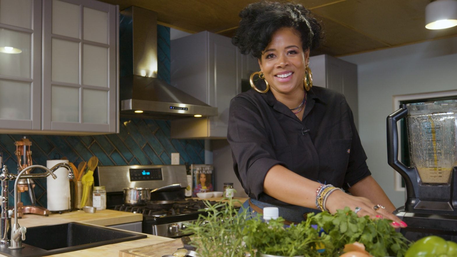 Kelis Goes From "Bossy" To Saucy With Her New Virtual Cooking Class