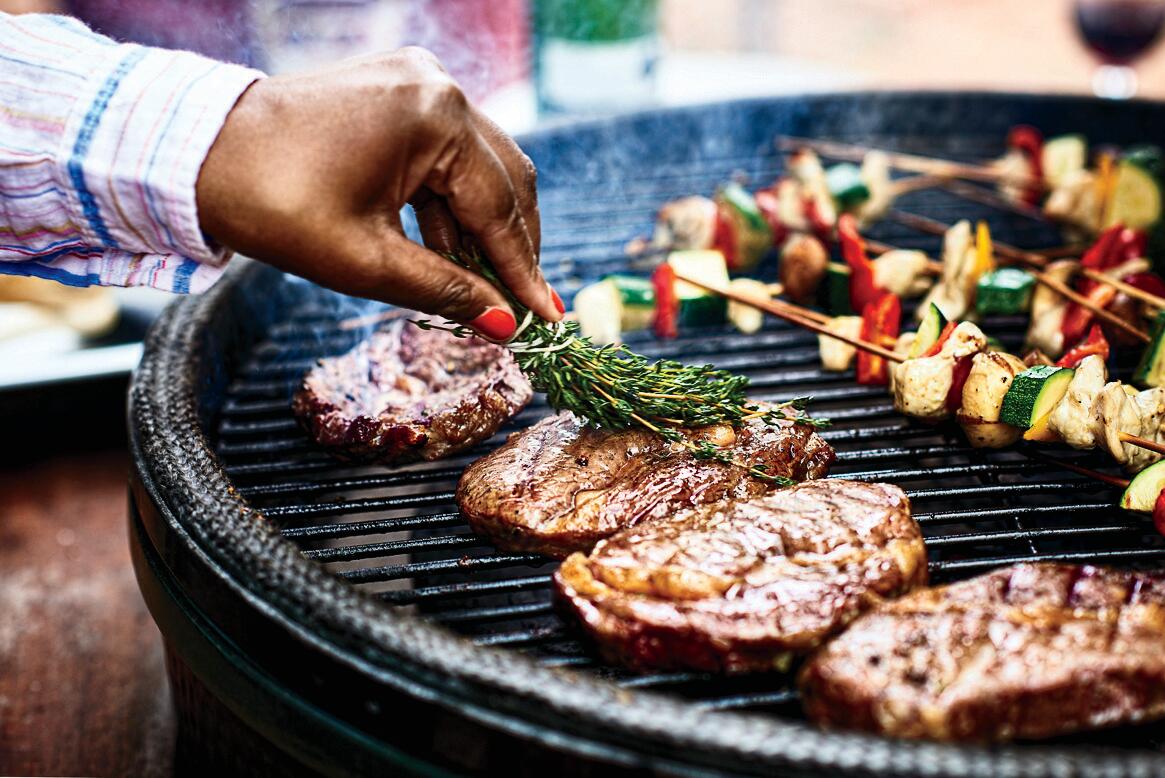 How to clean a grill without a brush: 6 expert-approved tips