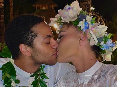 Sade’s Son Izaak Got Married In Hawaii