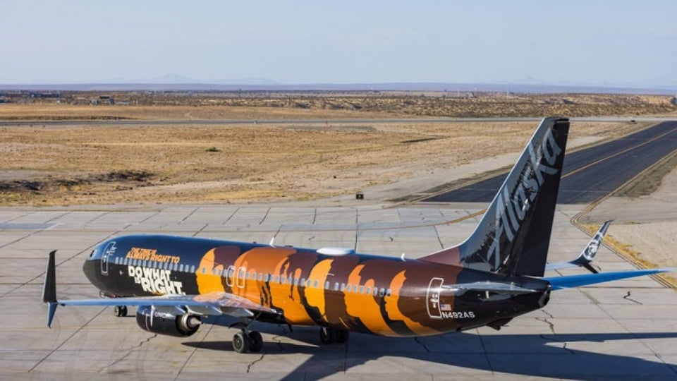 Alaska Airlines Unveils “Commitment” Aircraft In Support Of United Negro College Fund