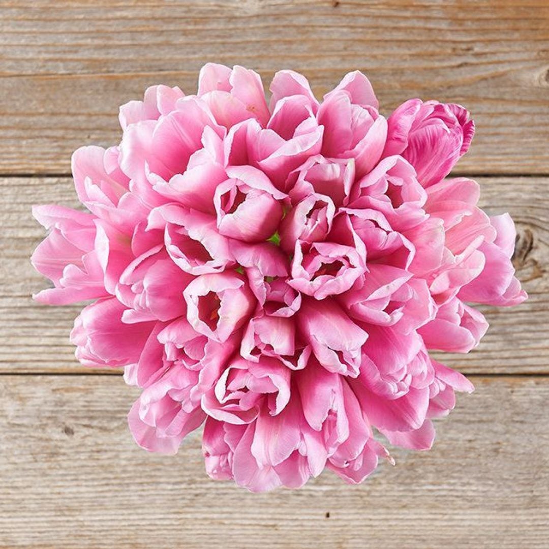 17 Showstopping Mother's Day Floral Arrangements For Every Type Of Mom