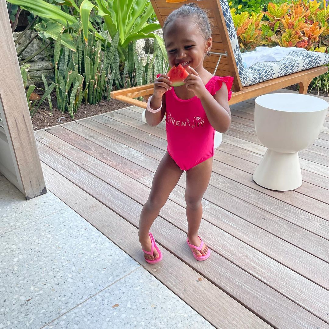 Kenya Moore And Marc Daly Enjoy “Family Time” In The Bahamas With Daughter Brooklyn