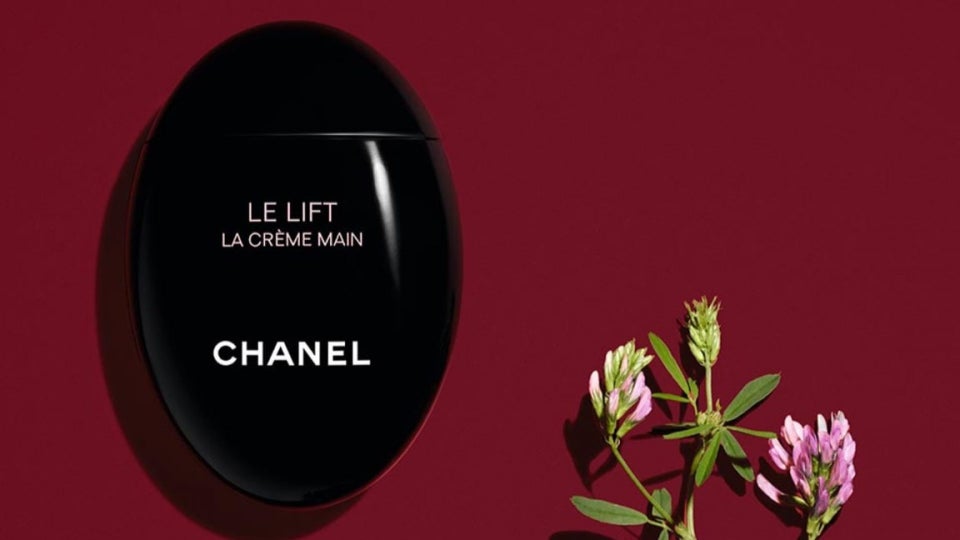 The Best Luxury Beauty Items To Jazz Up Your Handbag