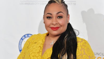 Raven-Symoné Shows Off 28-Pound Weight Loss: “I Got A Whole Different Face Going On”