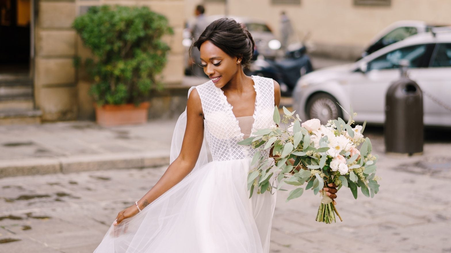 Stand Out On Your Wedding Day With These Bridal-Approved Tips From Our Favorite Beauty Experts