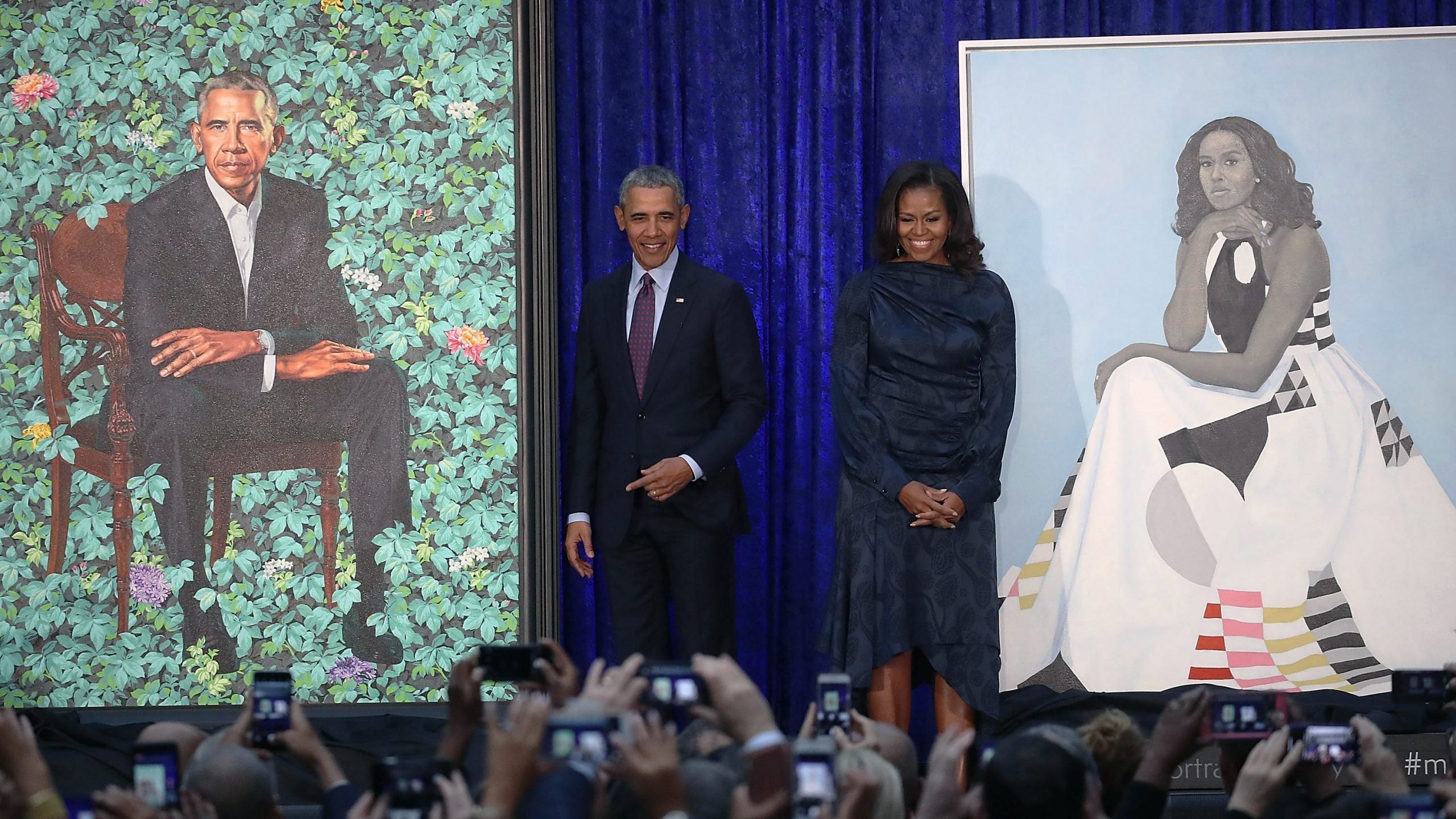 Barack and Michelle Obama Head Back To Chicago To Begin Nationwide Portrait Tour