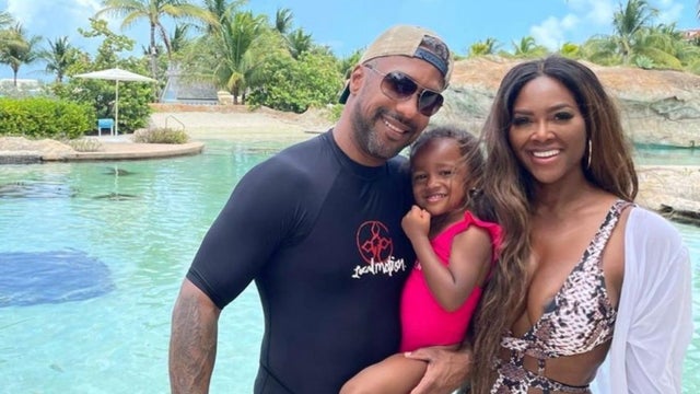 Kenya Moore And Marc Daly Enjoy “Family Time” In The Bahamas With Daughter Brooklyn