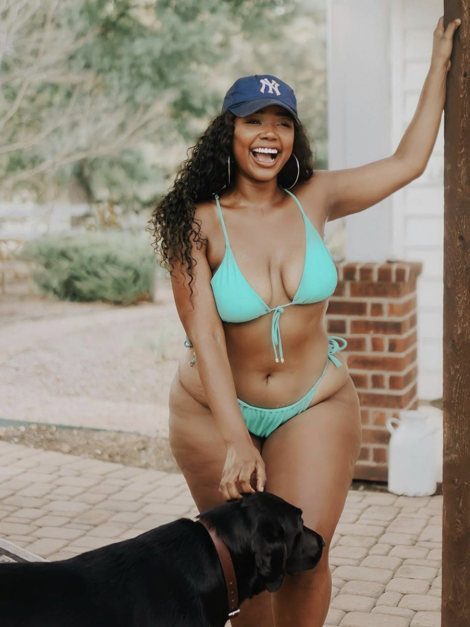 Plus-Size Model Sydney Bell Wants Women To Know That Every Body Is A “Bikini Body”