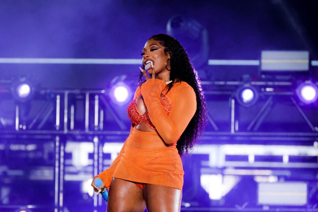 Star Gazing: Rolling Loud + Rihanna, Remy Ma, And More Celebs Roaming The Streets