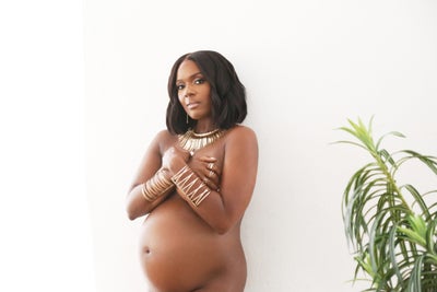 ‘Greenleaf’ Star Deborah Joy Winans Announces Pregnancy With Stunning Photo Shoot