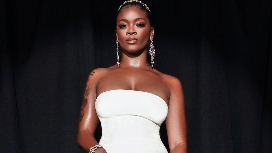Ari Lennox Shuts Down Instagram Wearing All White—And It's Not The First Time