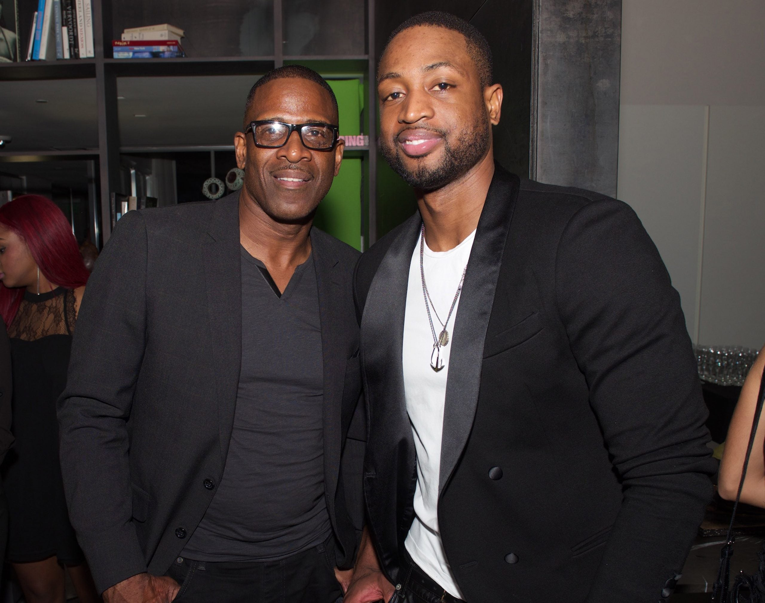 People Can't Believe This Is Dwyane Wade's Dad: 7 Photos Of Father And Son