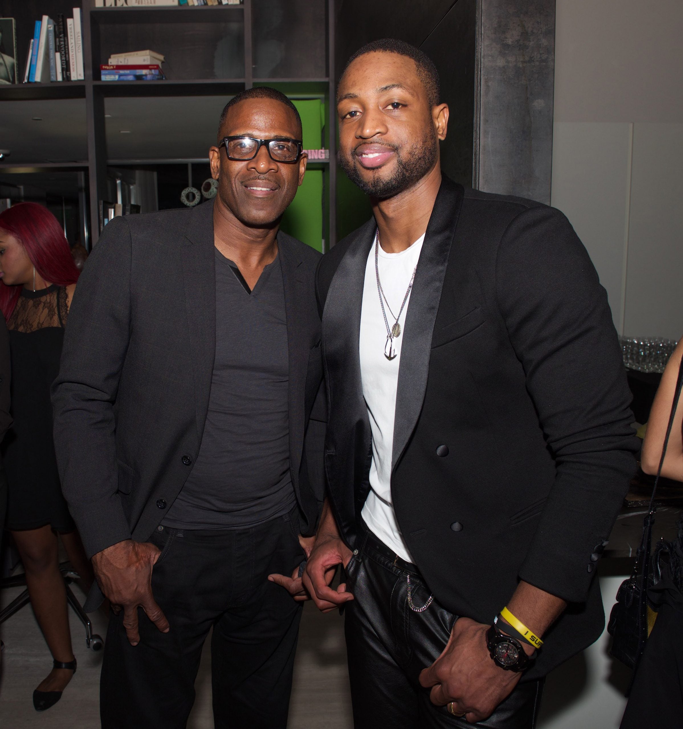People Can't Believe This Is Dwyane Wade's Dad: 7 Photos Of Father And Son