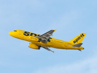 Spirit Airlines Passenger Goes Viral for Her In-Flight Rap Performance
