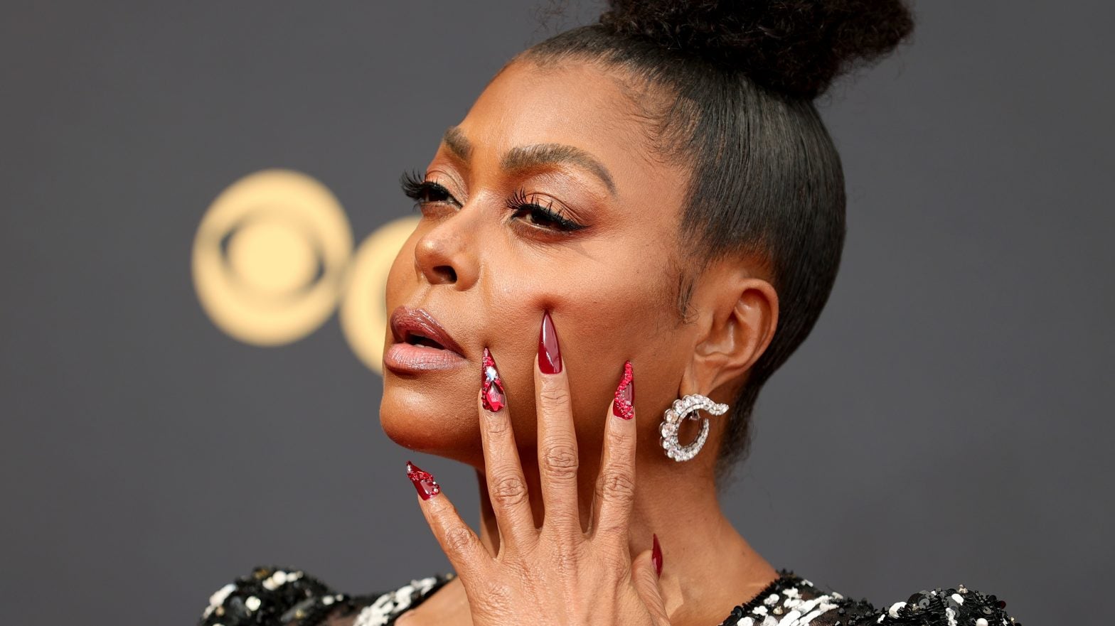 Nailed It! Celebrities With Lovely Long Nails At The 73rd Annual Emmy Awards