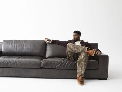 Bryson Tiller Gives Details About His New Project, ‘A Different Christmas’