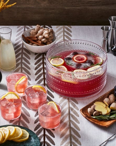 Let's Toast: 7 Cocktails Perfect For Thanksgiving (And Every Day After)