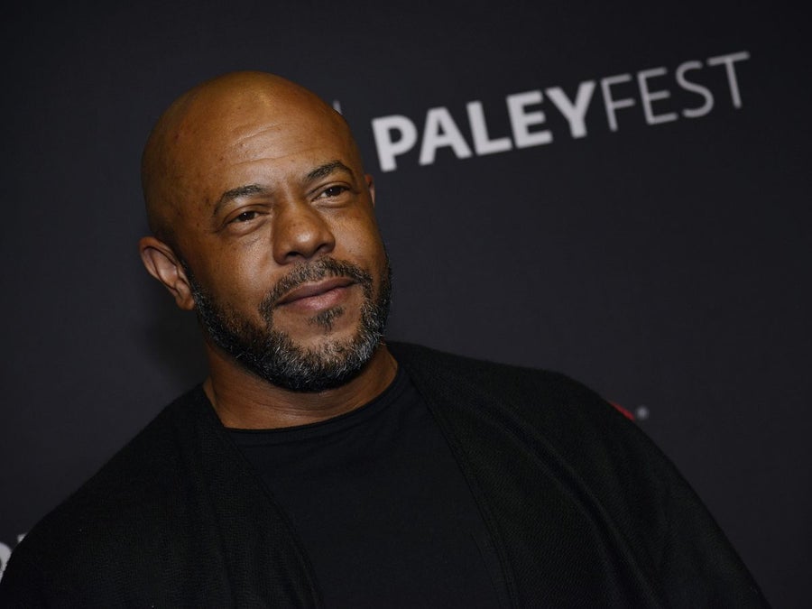 ‘9-1-1’ Star Rockmond Dunbar Leaves The Show Over COVID-19 Vaccine Requirements