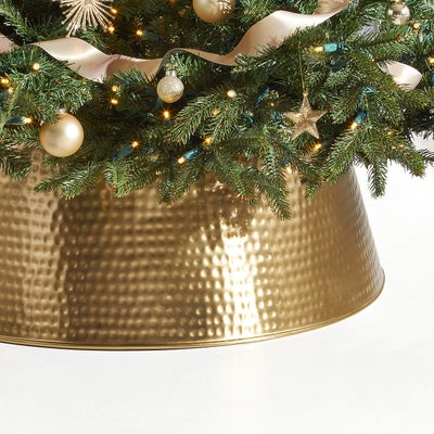 Everybody’s Buying Tree Collars To Upgrade Their Holiday Décor—Here Are 7 We Love!
